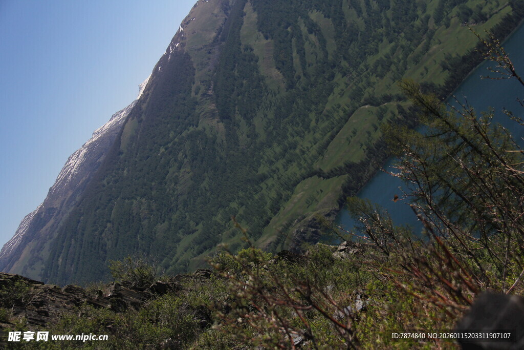 山间景致