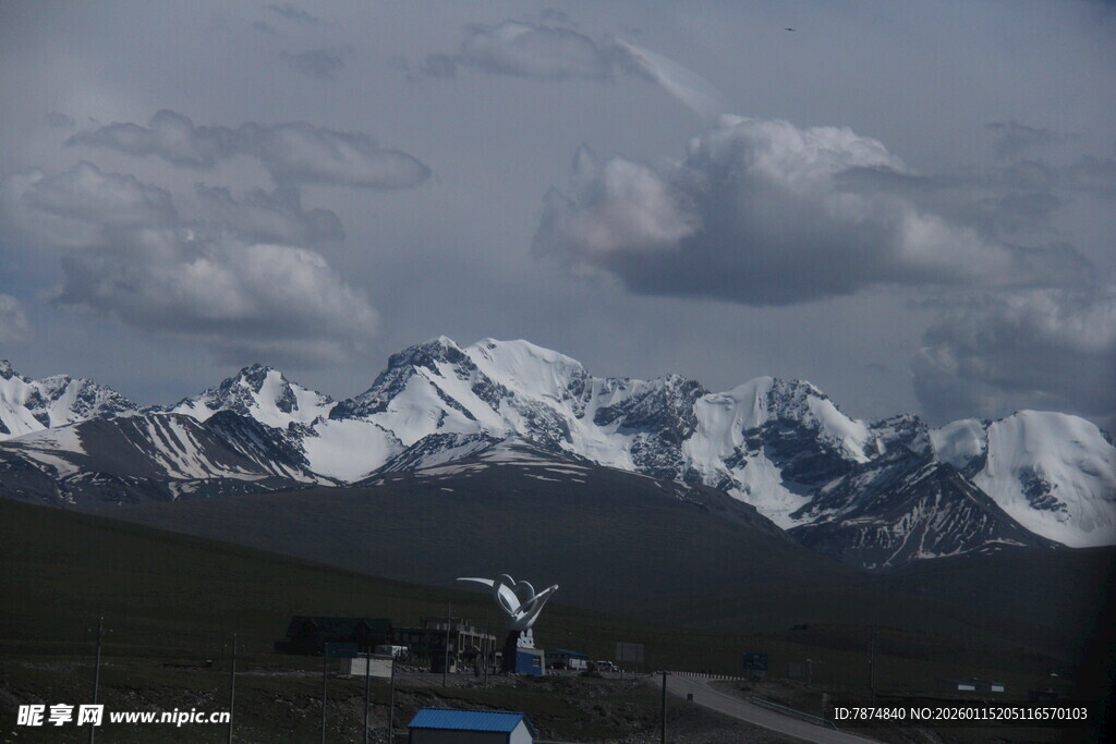 雪山公路风景