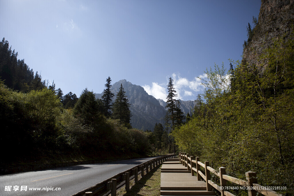 山间公路风景