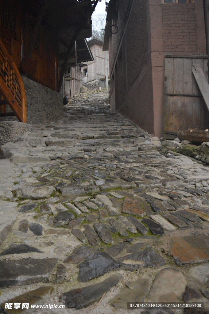 古老石板小巷 静谧时光