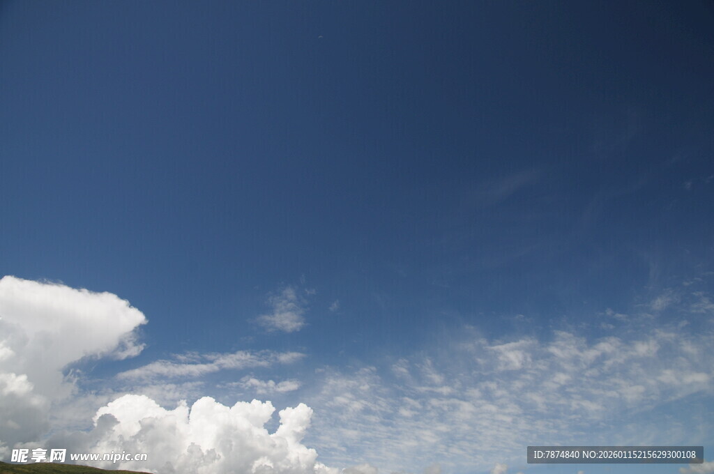 蓝天白云美景