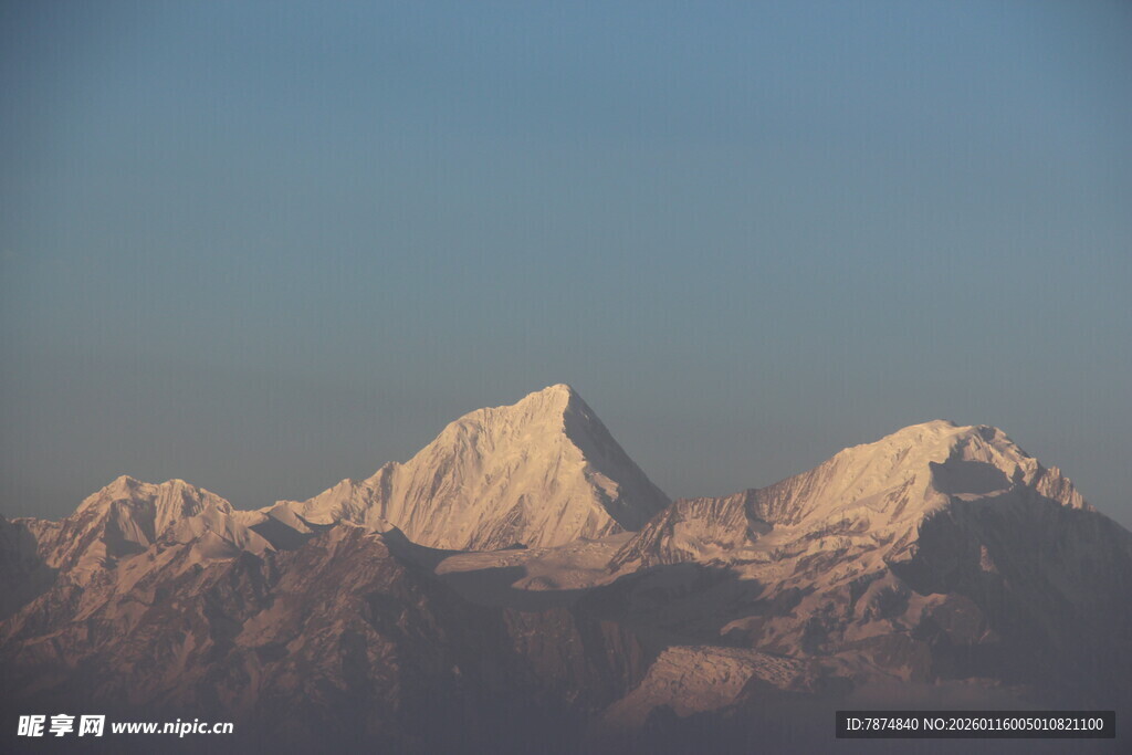 壮丽雪山美景