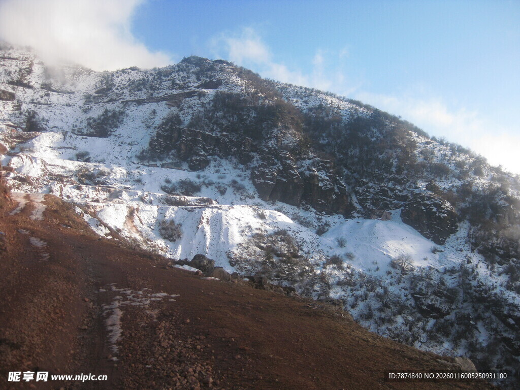 雪山壮丽风光