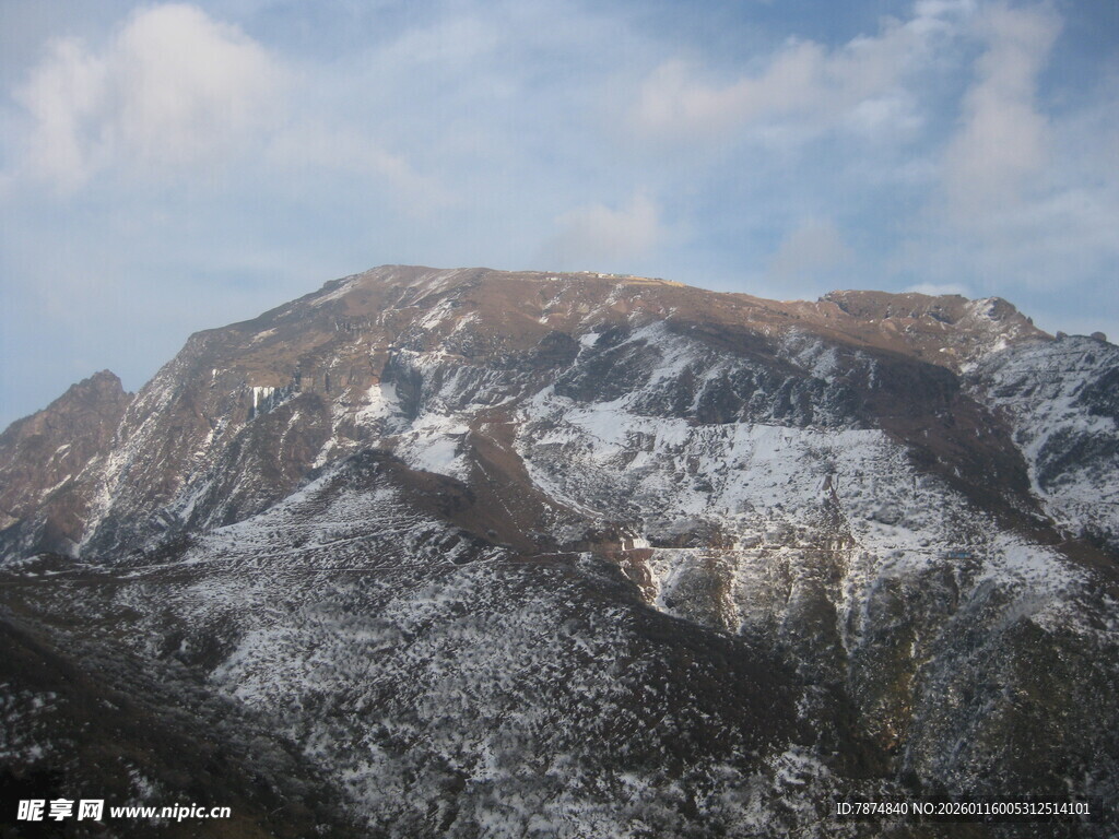 雪山壮丽风光