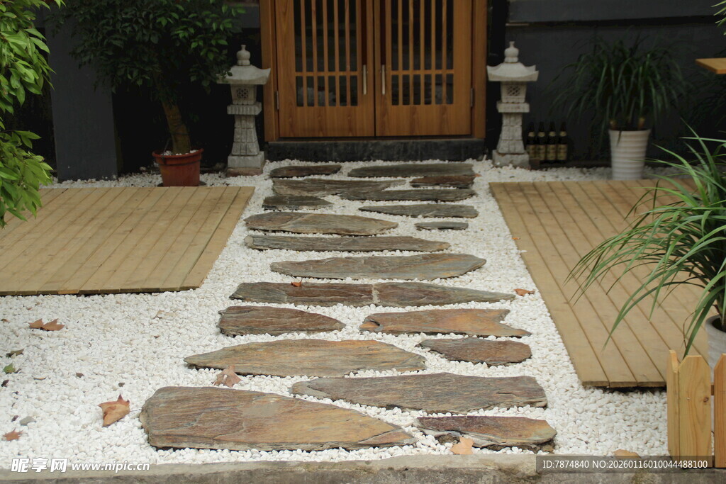日式庭院石板小径景观