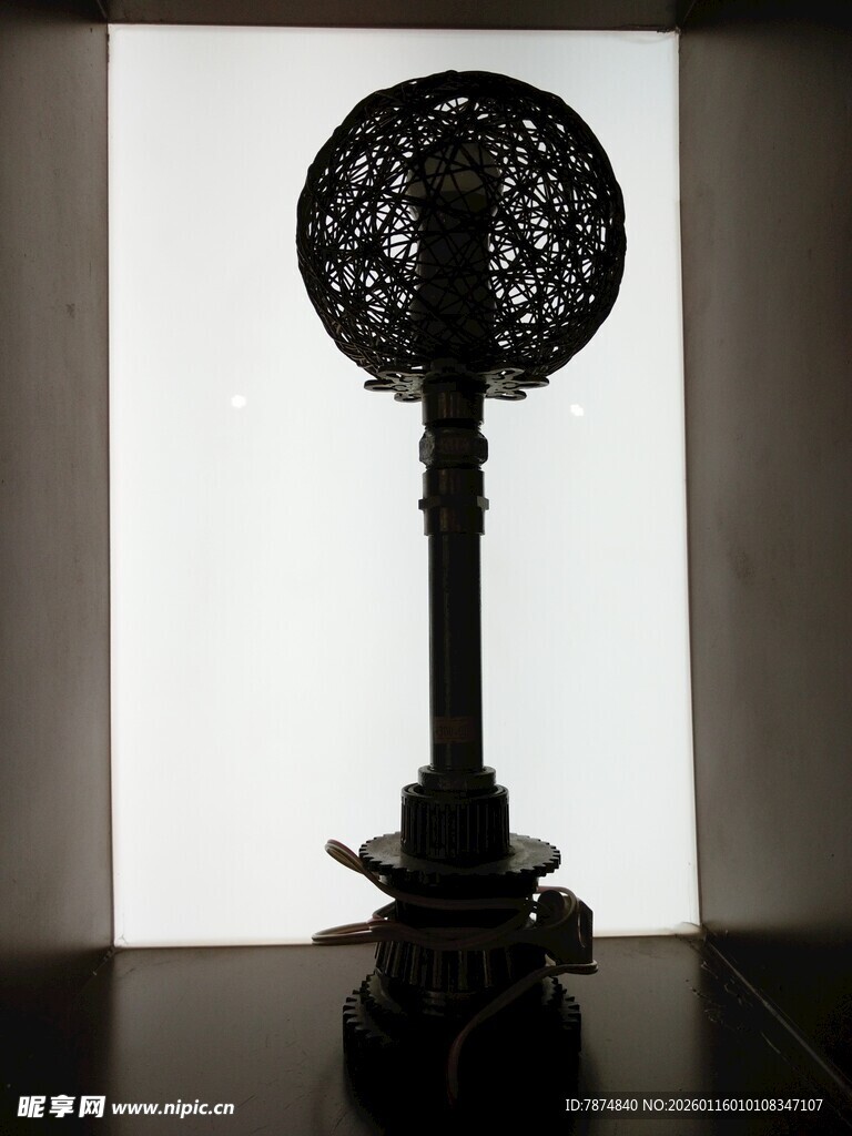 中式古典雕花台灯摆件