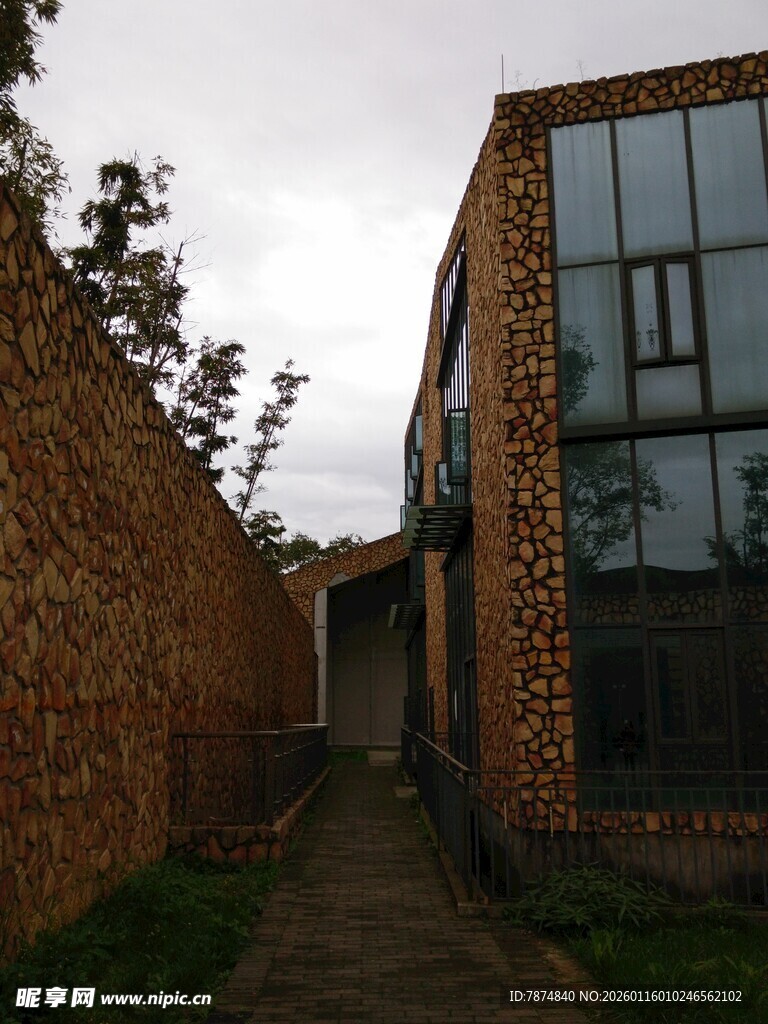 现代与传统结合的建筑景观