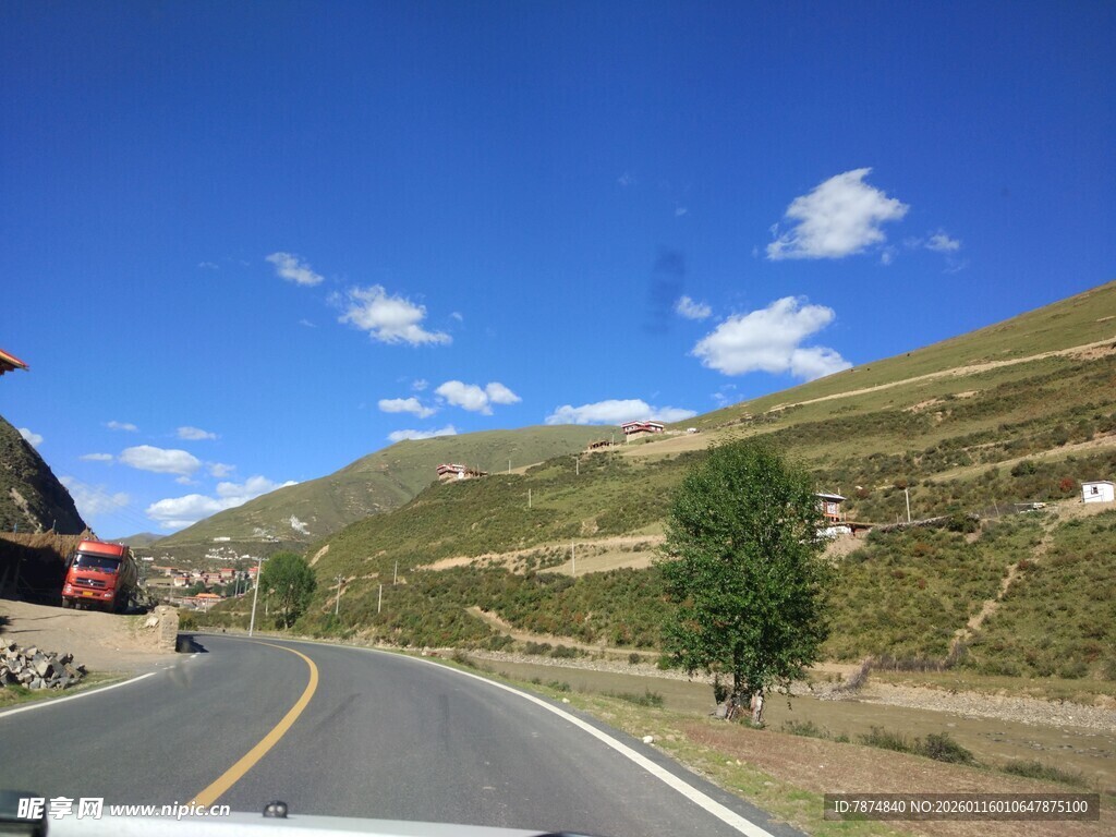 山间公路美景
