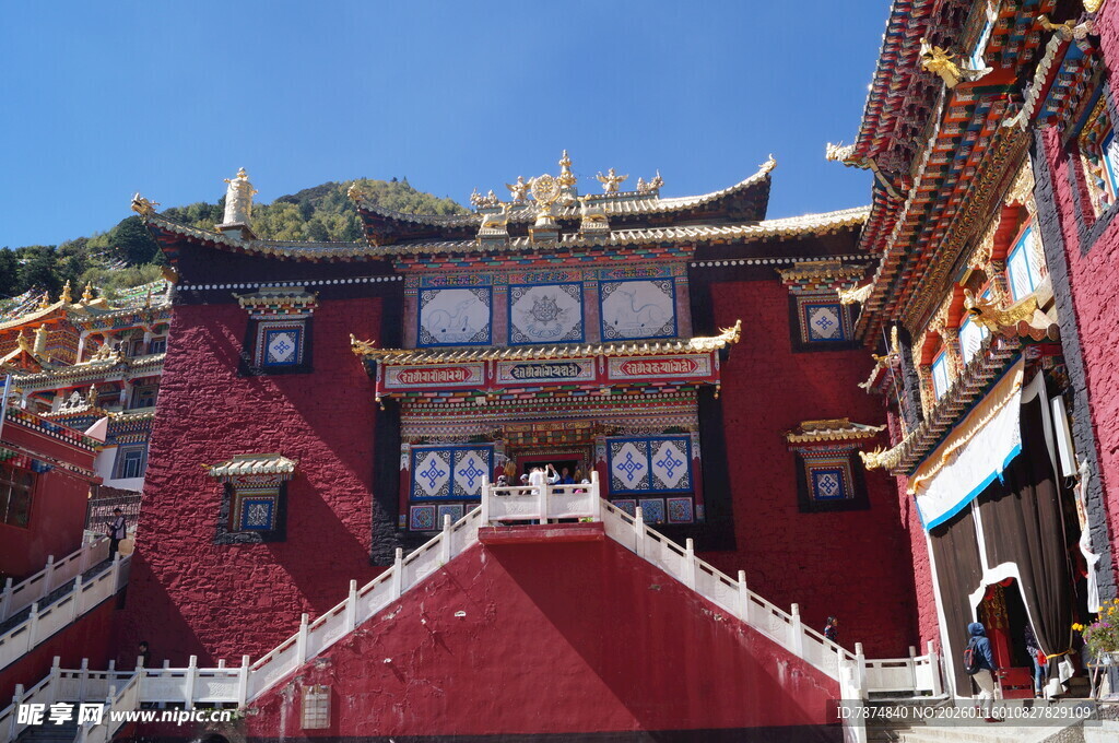 藏式寺庙建筑壮丽景观