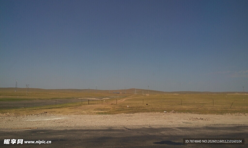 广袤荒原的开阔景致