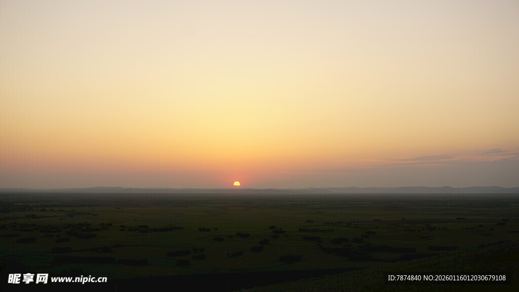草原日落美景