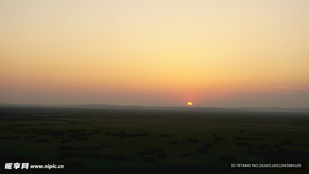 草原上的壮丽日落