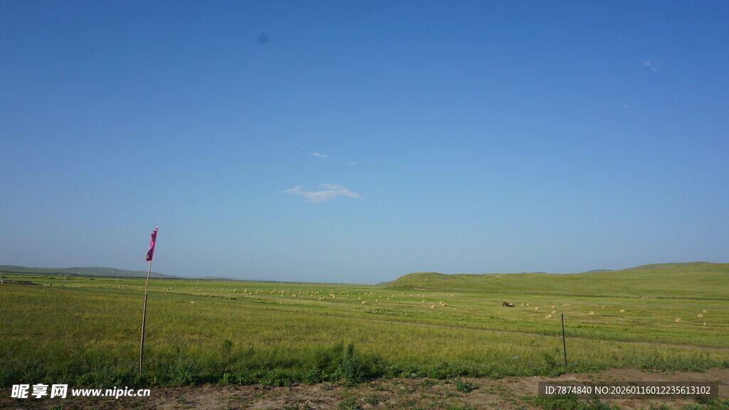 草原蓝天风景