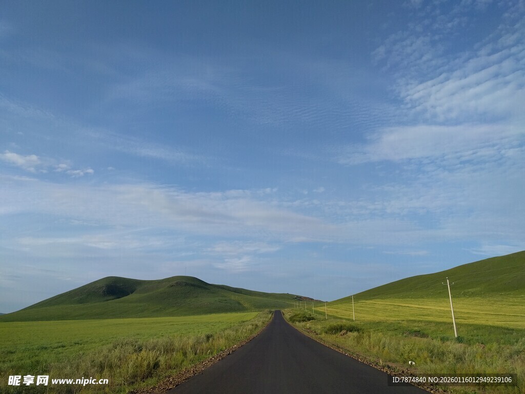 草原公路风景