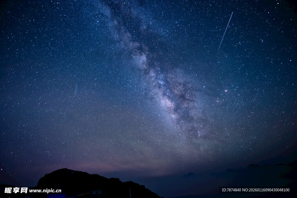 夜空下的璀璨星河