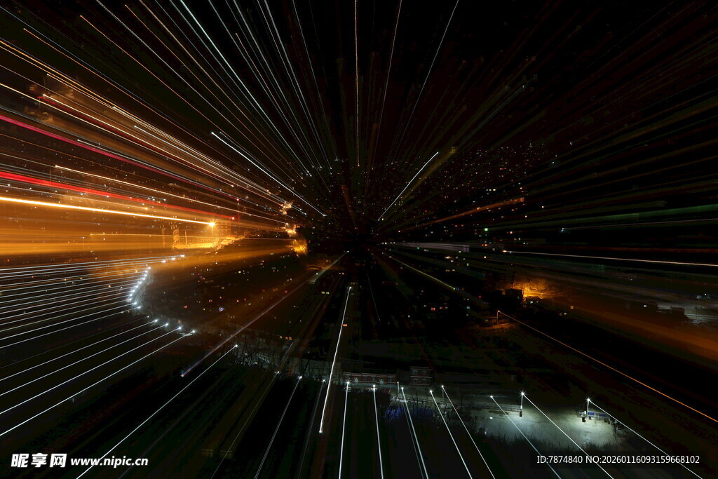 夜晚公路光轨绚丽景象