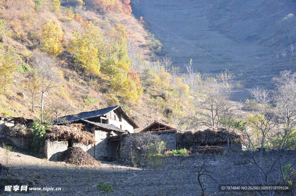 山间村落小屋