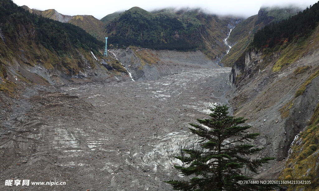 壮丽山谷河流景观