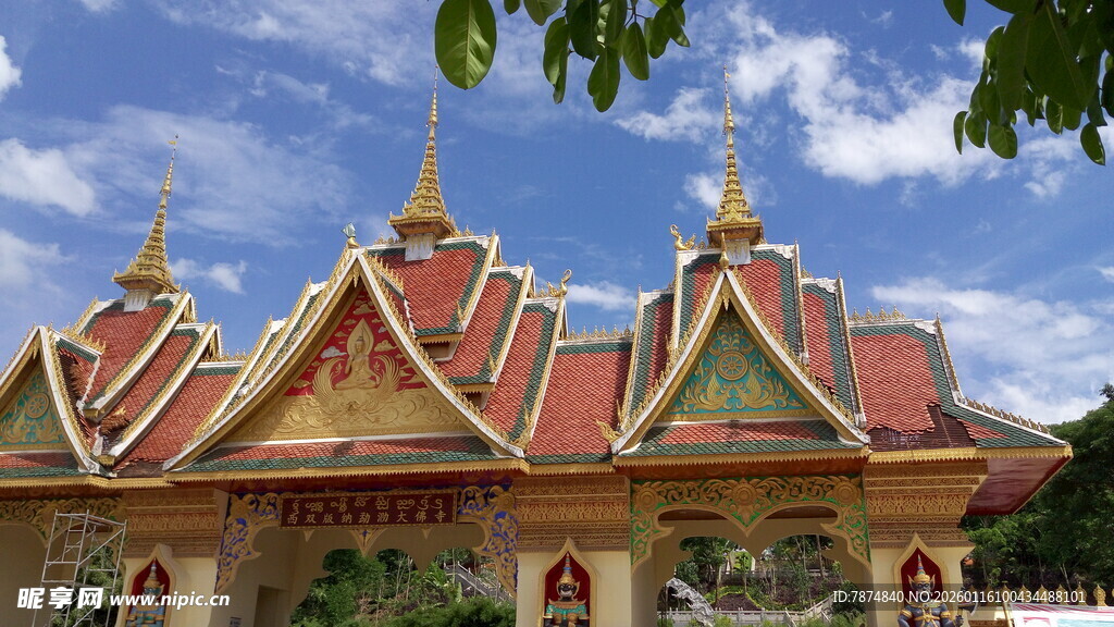 东南亚风格华丽庙宇建筑