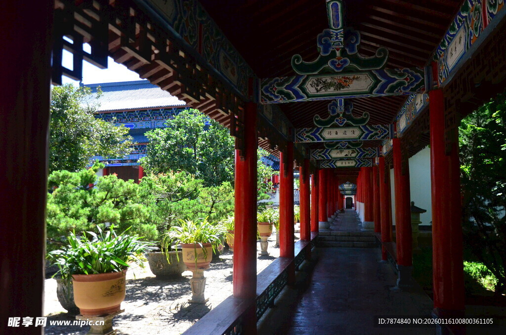 中式长廊庭院景致