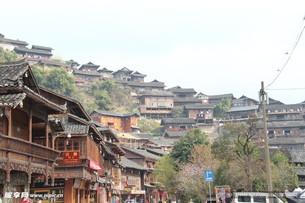 苗族村落木质建筑景观