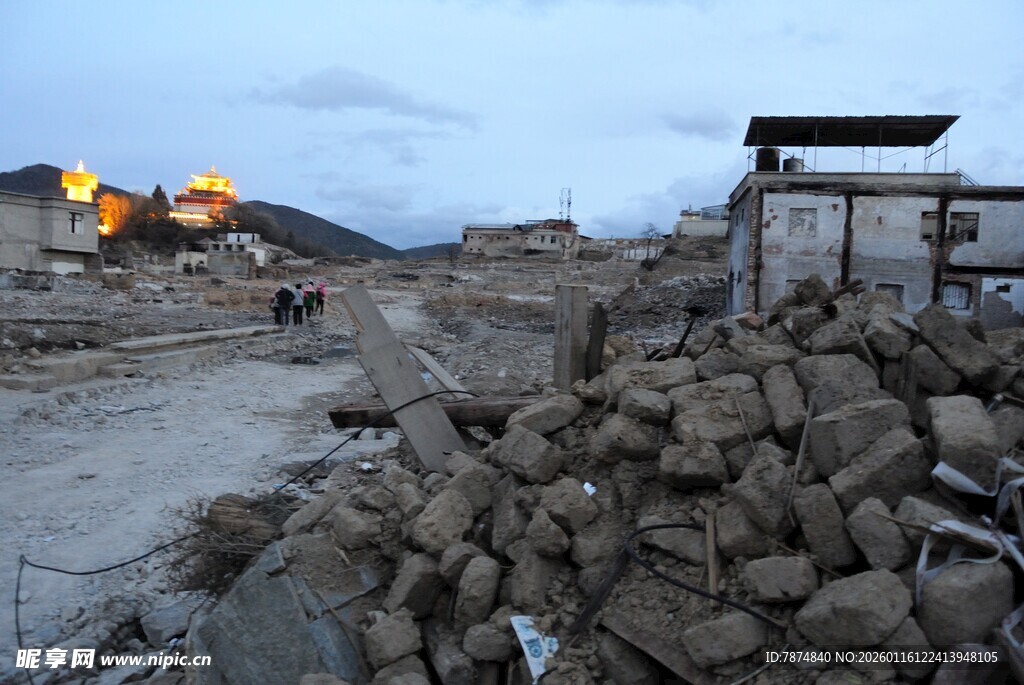 废墟场景中的荒凉景象