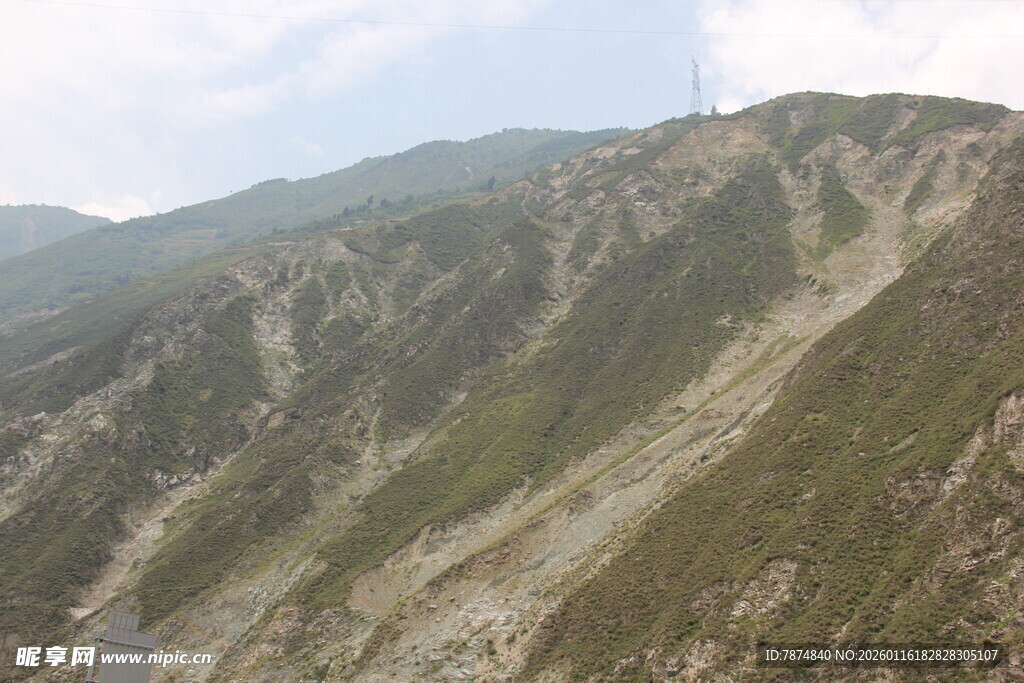 山峦沟壑景观