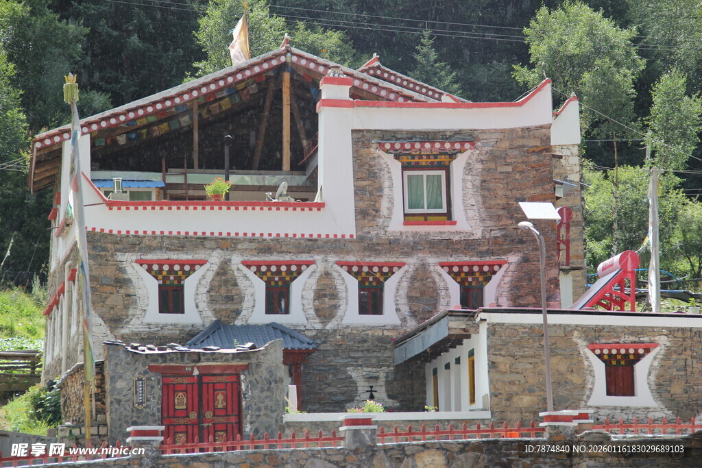 藏式风格建筑外观