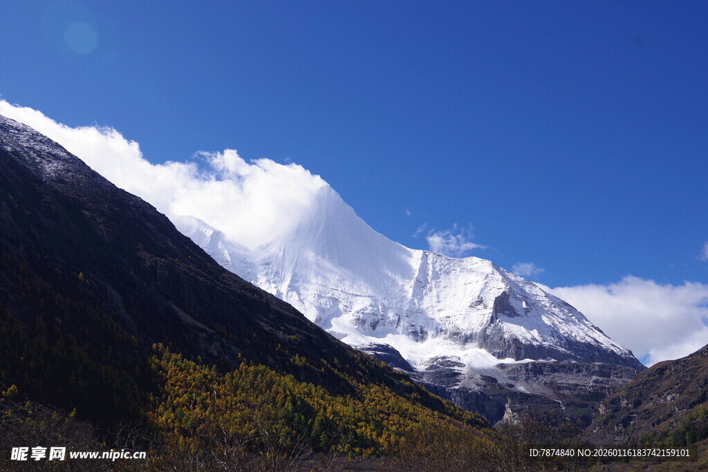 雪山壮丽风光