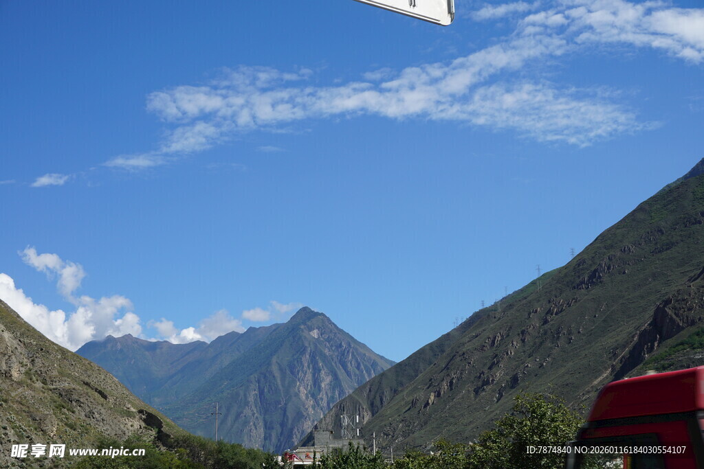 山间美景