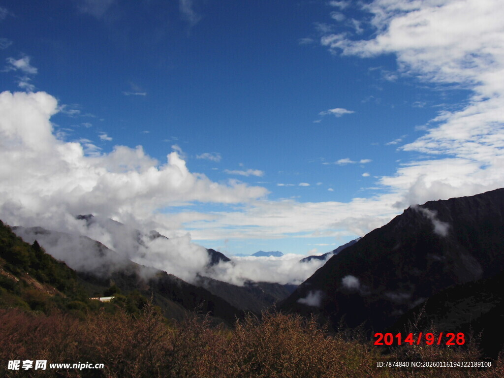 山间云海美景