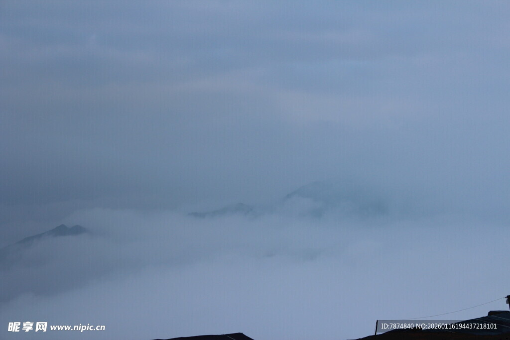 山间云海景观