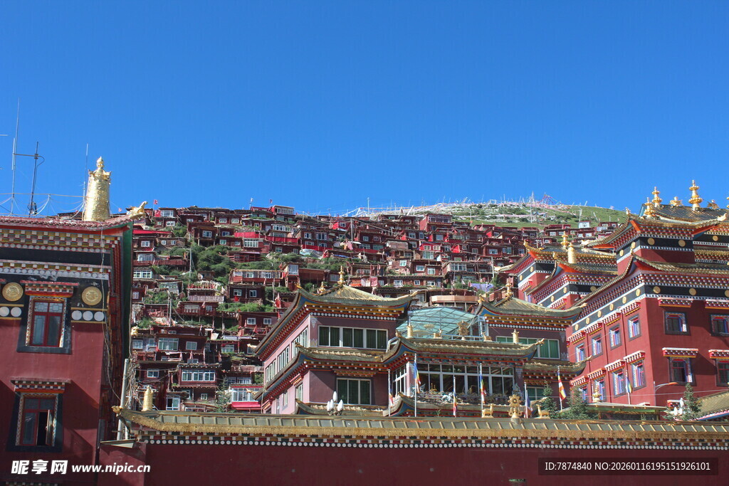藏式建筑群全景