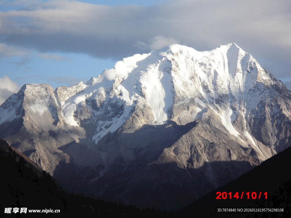 壮丽雪山美景