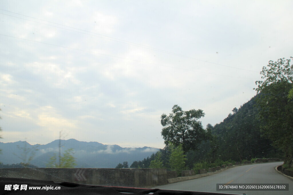 山间公路风景
