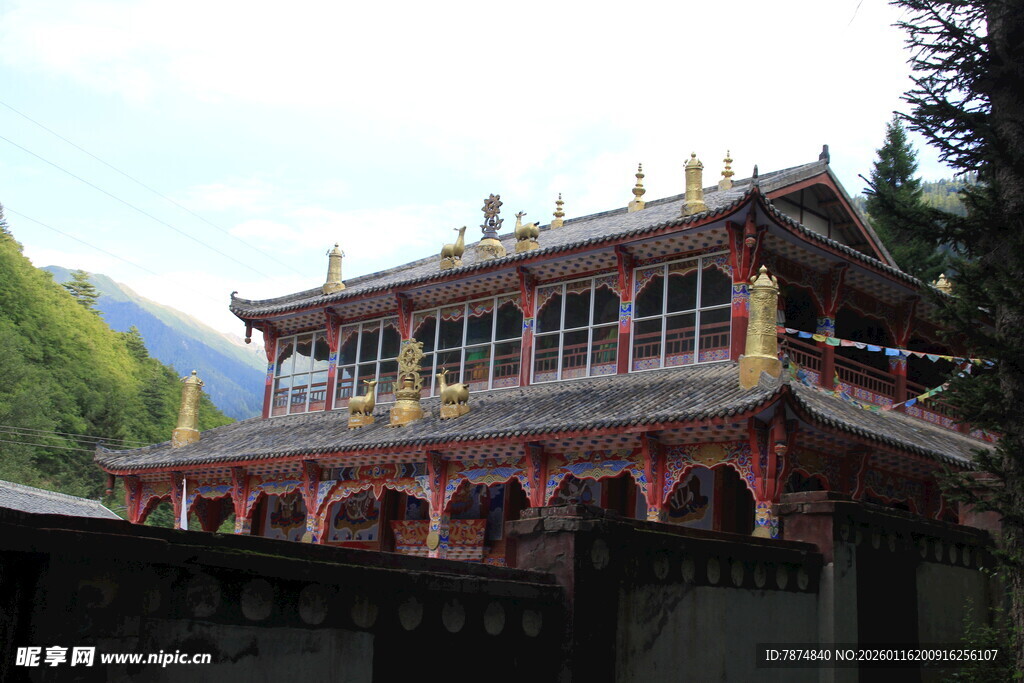 藏式风格寺庙建筑景观