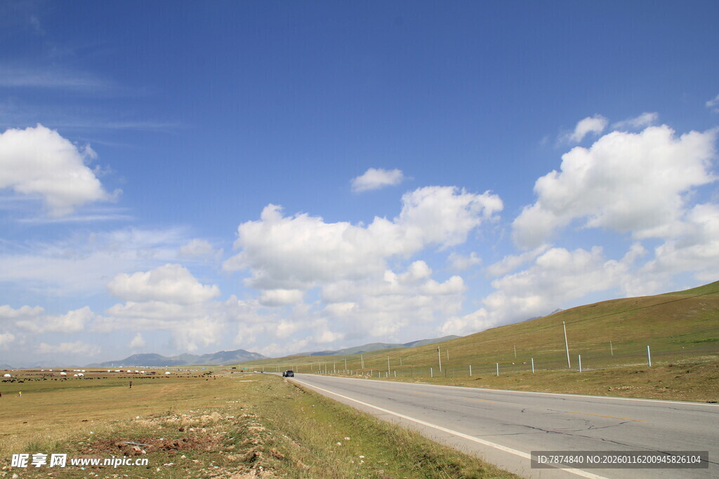 草原公路风景