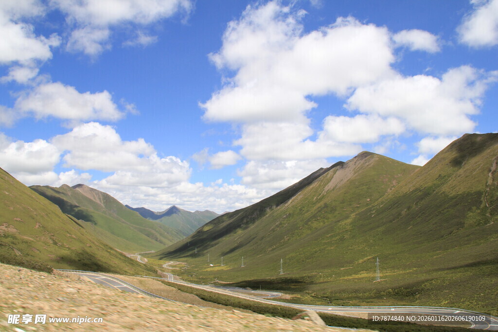 山间公路美景