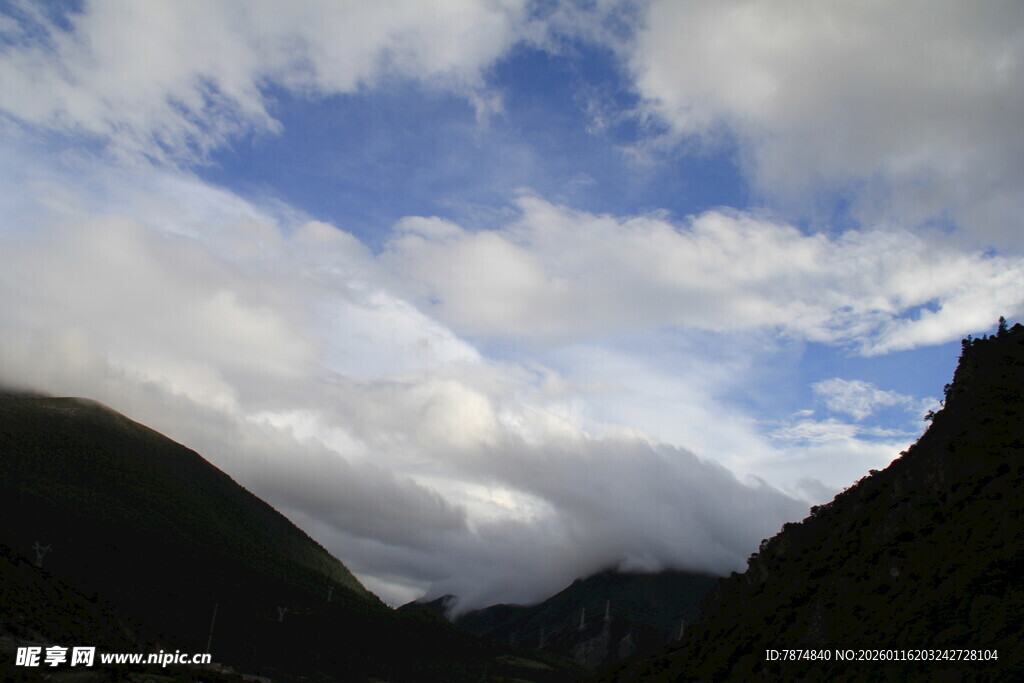 山间云海美景