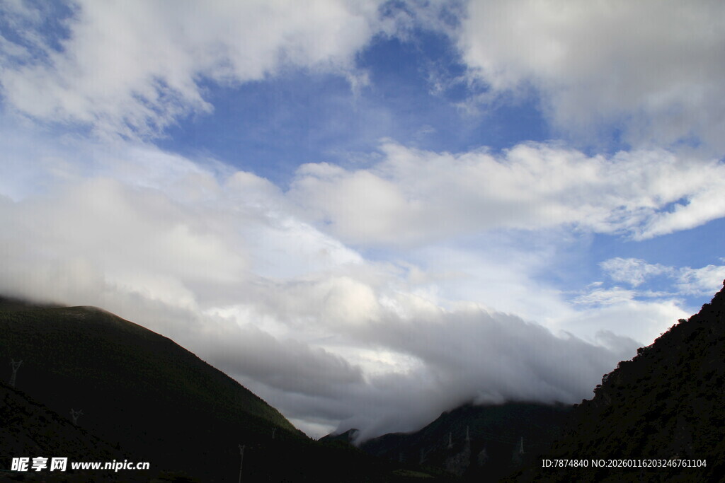 山间云海美景