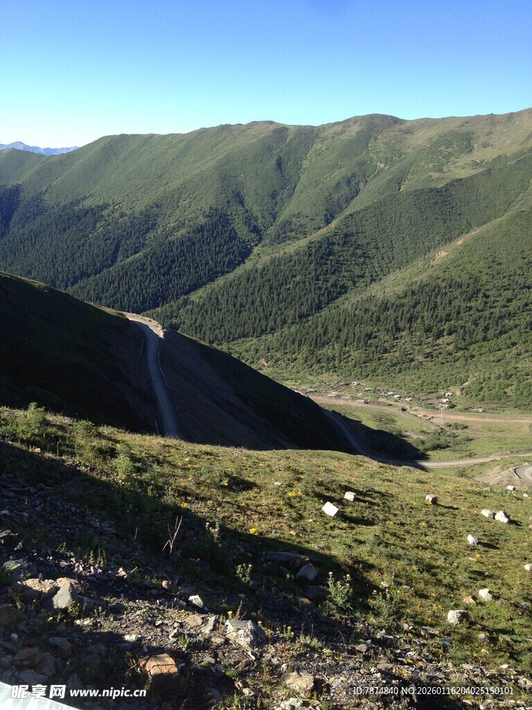 山间美景
