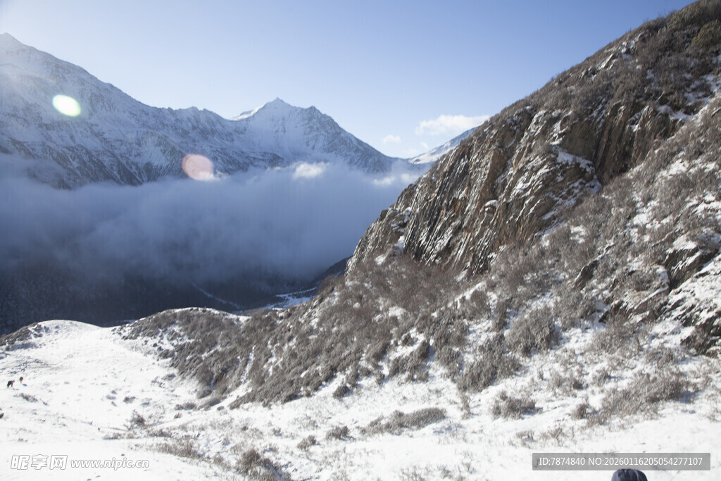 雪山壮丽景观