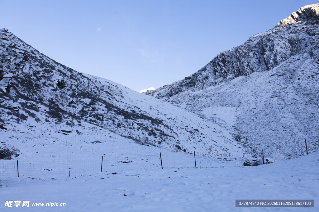 雪山壮丽风景