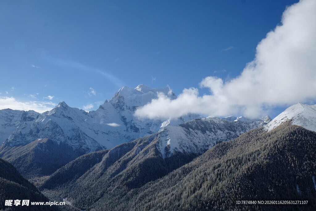 壮丽雪山美景