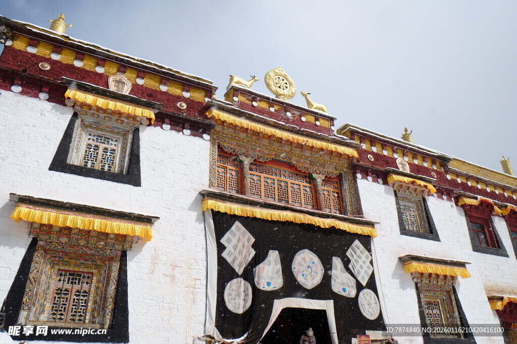 藏式风格建筑外观