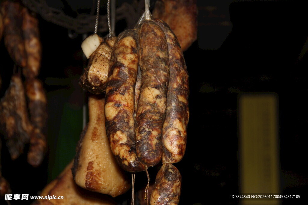 悬挂的美味传统腊味