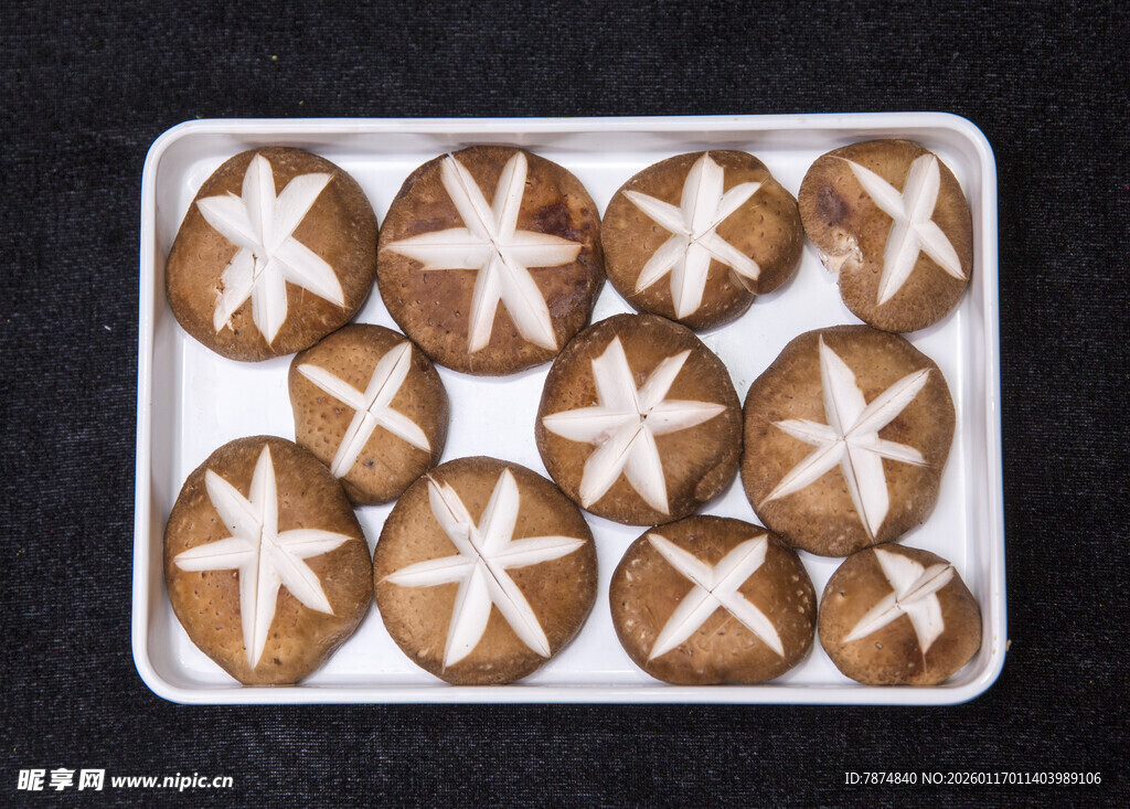 星形装饰的美味烘焙饼干