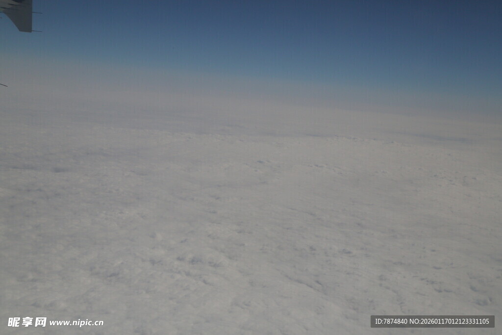 高空俯瞰云海景观