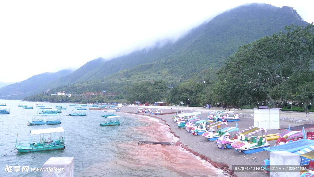 美丽多彩的海滨度假场景