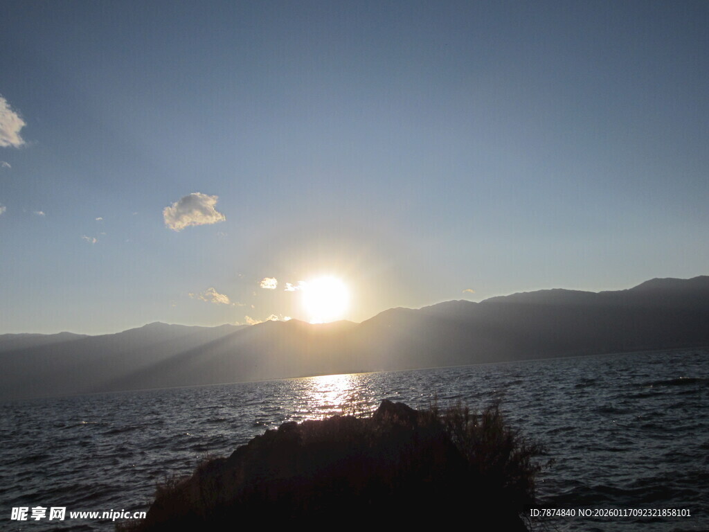 海上日出美景